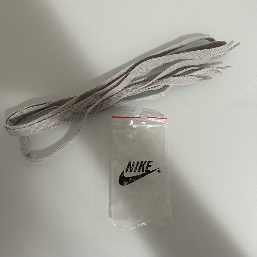 NIKE: Thick Gray Replacement Laces 50”